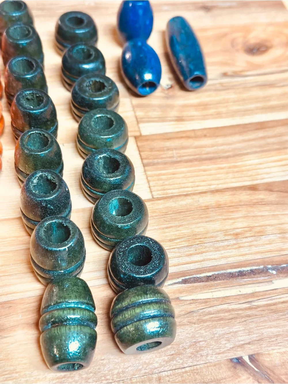 VINTAGE WOODEN MACRAME / CRAFT BEADS - VARIOUS STYLES & COLORS. LOT OF 43